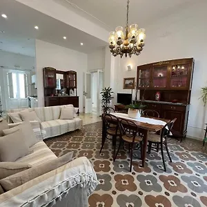 https://lux-domus-apartment.barihotels.org